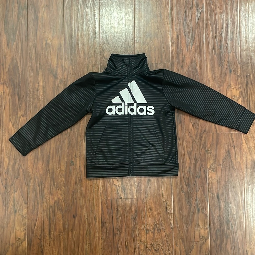 3T Adidas Zip Up Sweatshirt Activewear